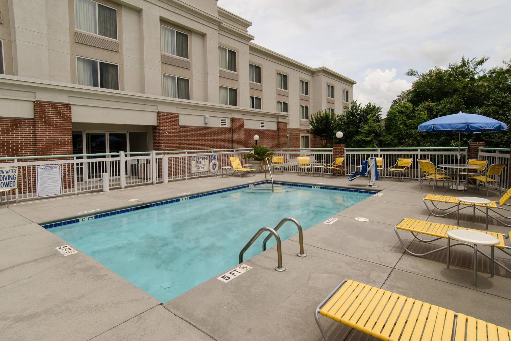 Fairfield Inn Hartsville Bagian luar foto