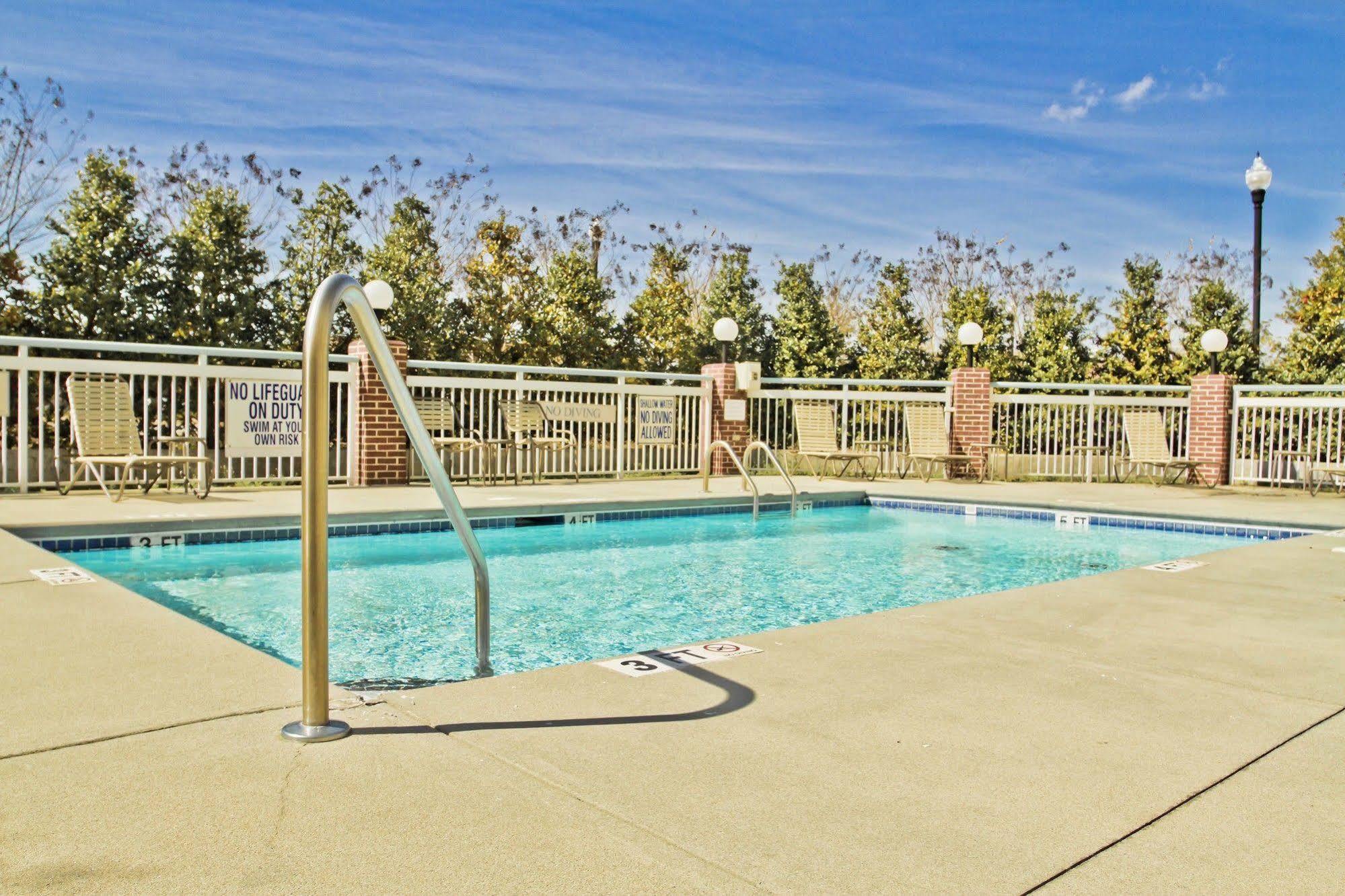 Fairfield Inn Hartsville Bagian luar foto